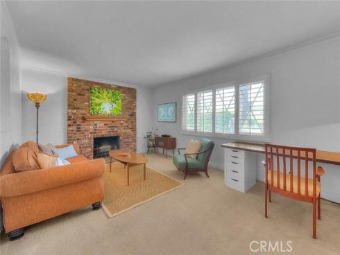 1517 E 19th , Santa Ana, CA