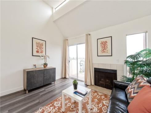 450 E 4th  416 , Santa Ana, CA