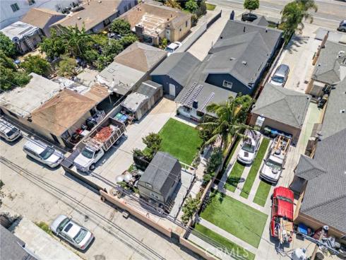 813 E Chestnut , Santa Ana, CA