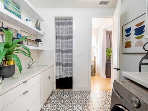18806  Winnwood  , Santa Ana, CA