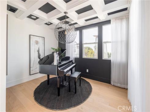 18806  Winnwood  , Santa Ana, CA