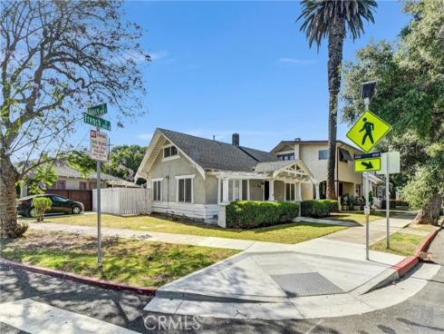 839  French   Street, Santa Ana, CA
