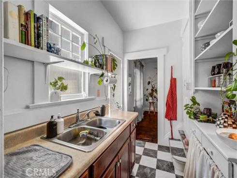 839  French   Street, Santa Ana, CA