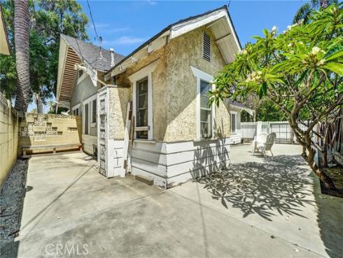 839  French   Street, Santa Ana, CA