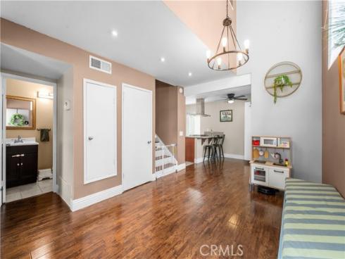 1410 Cabrillo Park , Santa Ana, CA
