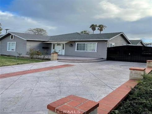 326 E Bishop , Santa Ana, CA