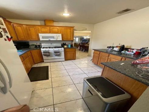 326 E Bishop , Santa Ana, CA