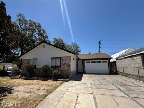 2702 W. Maywood