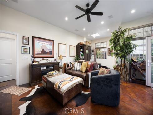 410 W 19th  , Santa Ana, CA