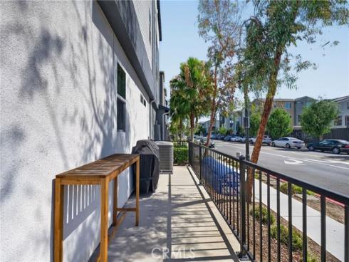 1016 E 4th  , Santa Ana, CA