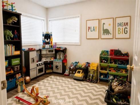 2209  Grovemont  , Santa Ana, CA