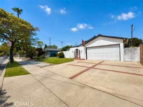 2209  Grovemont  , Santa Ana, CA