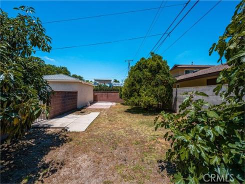 1915 N Linwood   Avenue, Santa Ana, CA