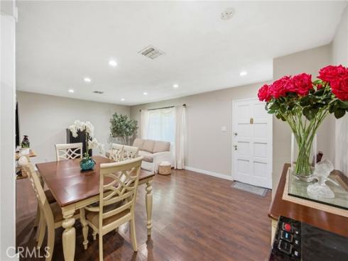 1306 E 14th Street , Santa Ana, CA