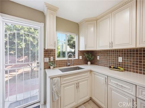 1306 E 14th Street , Santa Ana, CA