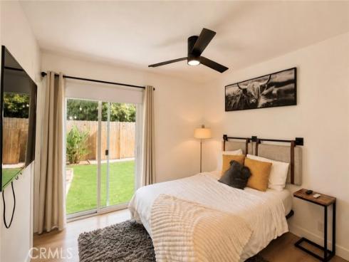 913 E Myrtle St  , Santa Ana, CA