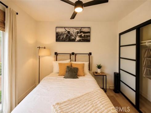 913 E Myrtle St  , Santa Ana, CA