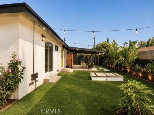 913 E Myrtle St  , Santa Ana, CA