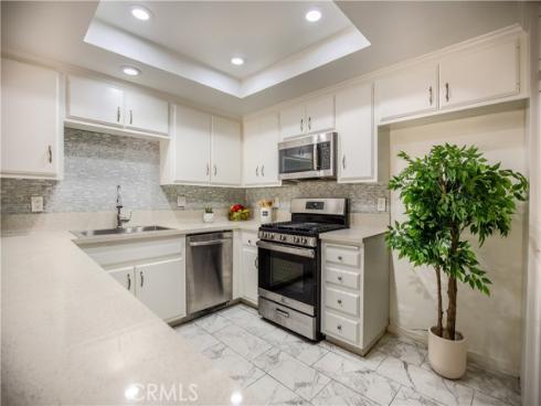 2528 N Tustin D , Santa Ana, CA