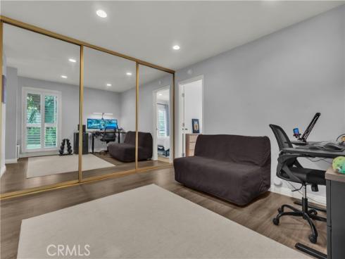 1086  Cabrillo Park Dr #d  , Santa Ana, CA