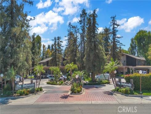 1086  Cabrillo Park Dr #d  , Santa Ana, CA