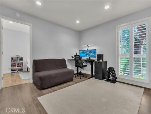 1086  Cabrillo Park Dr #d  , Santa Ana, CA
