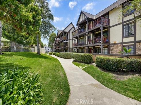 3643 S Bear G Street, Santa Ana, CA