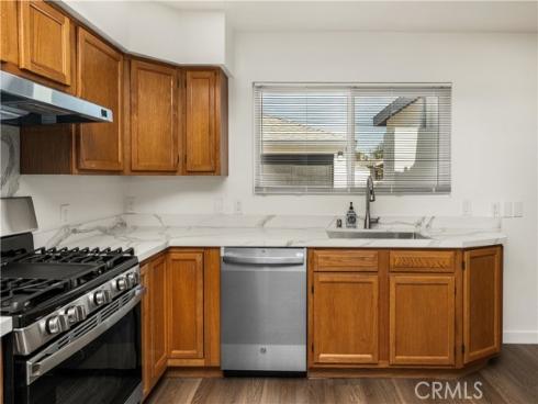 1615 S Van Ness , Santa Ana, CA