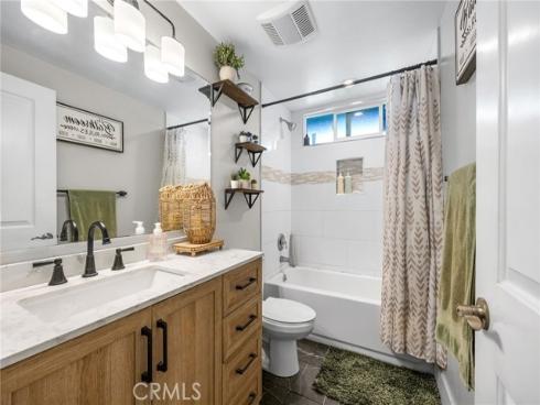 1806 W Camden , Santa Ana, CA