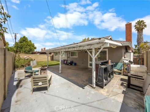 1806 W Camden , Santa Ana, CA