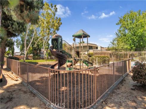 2423  Deodar  , Santa Ana, CA