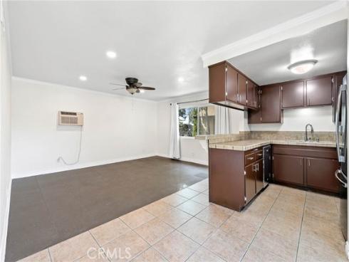 3050 S Bristol  1J , Santa Ana, CA