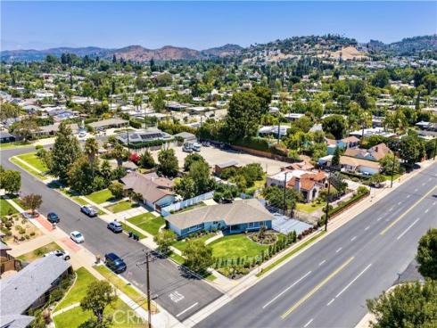18211  Fairhaven  , Santa Ana, CA