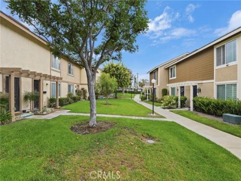 2971  Bradford  D , Santa Ana, CA
