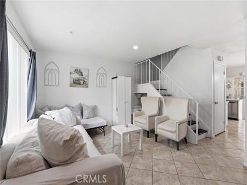 2971  Bradford  D , Santa Ana, CA