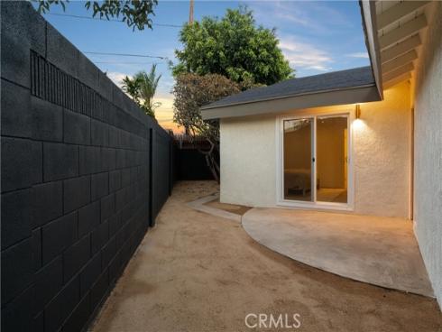 2101 N Hathaway , Santa Ana, CA