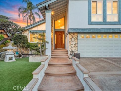 2909 S Diamond   Street, Santa Ana, CA