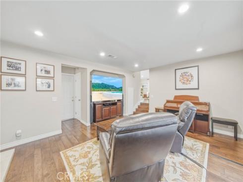 2909 S Diamond   Street, Santa Ana, CA