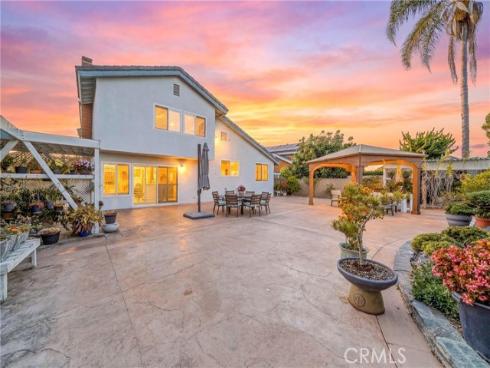 2909 S Diamond   Street, Santa Ana, CA