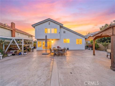 2909 S Diamond   Street, Santa Ana, CA