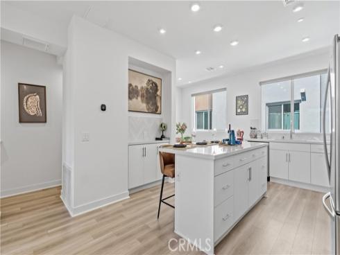 633  S Lyon St  , Santa Ana, CA