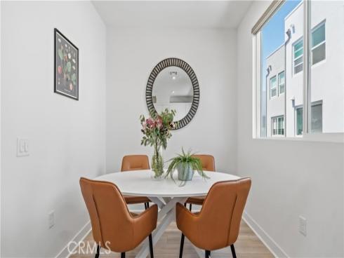 633  S Lyon St  , Santa Ana, CA