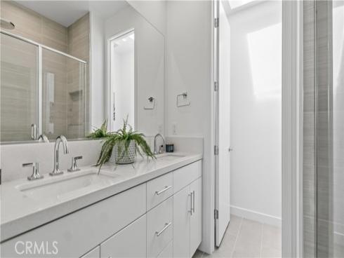 633  S Lyon St  , Santa Ana, CA
