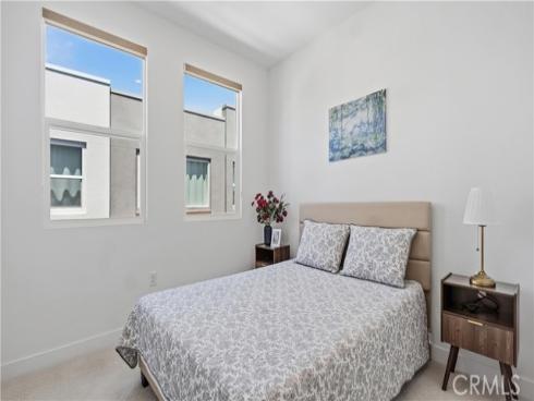 633  S Lyon St  , Santa Ana, CA