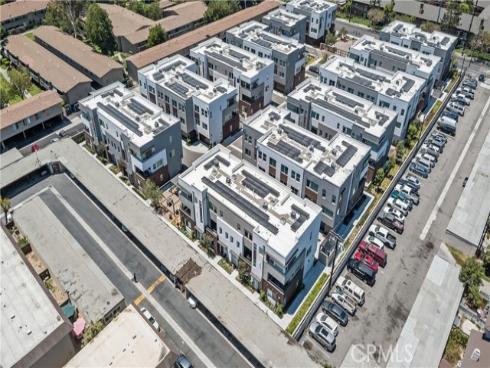 633  S Lyon St  , Santa Ana, CA