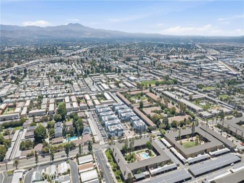 633  S Lyon St  , Santa Ana, CA