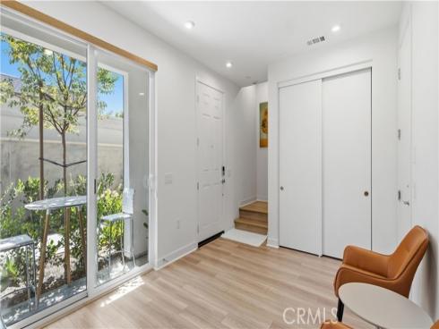 633  S Lyon St  , Santa Ana, CA