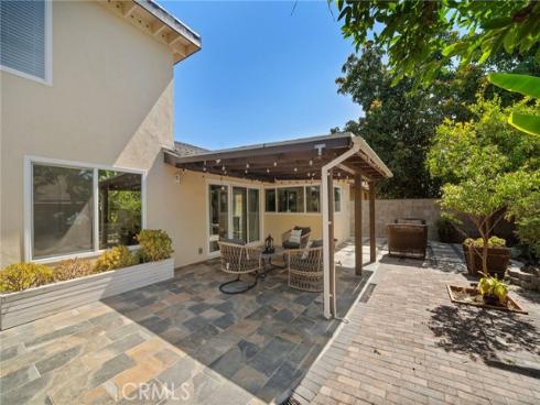 210 W Alton Avenue, Santa Ana, CA