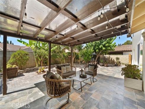 210 W Alton Avenue, Santa Ana, CA