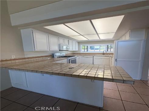 2624 N Tustin  D  Avenue, Santa Ana, CA